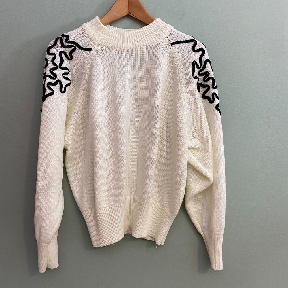 OHI Ribbon Sweater Embroidered Acrylic Lightweight Artsy Ivory Large